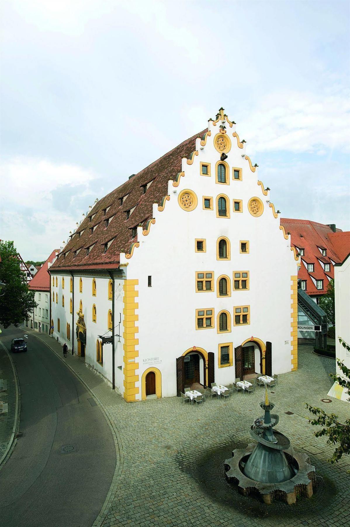 Hotel Kloesterle Noerdlingen - In Kuerze Elaya Hotel Kloesterle Noerdlingen Exterior photo